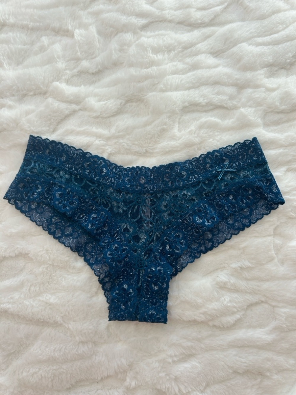 Victoria’s Secret Cheeky Lace Panty S